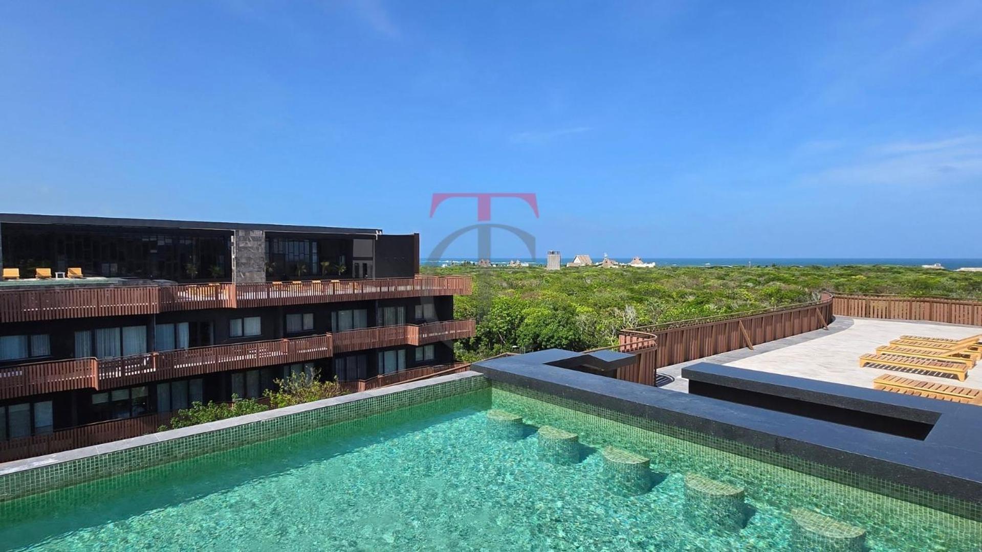 Private Pool In Zone - Club